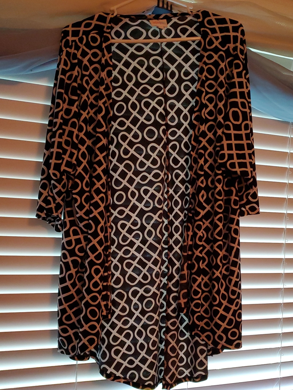 LuLaRoe Black and White Geometric Kimono Cover Up